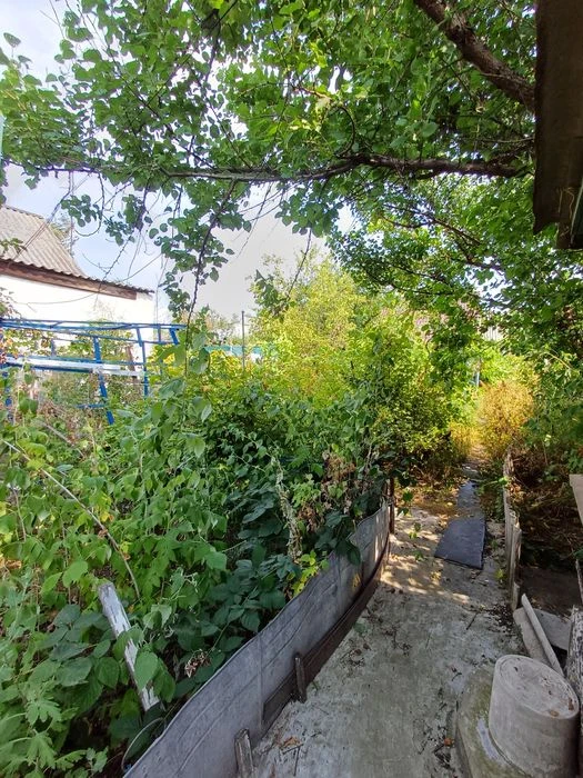 Продаж 1/2 частини будинку по вул. Василя Стуса(Крилова) м.Ч