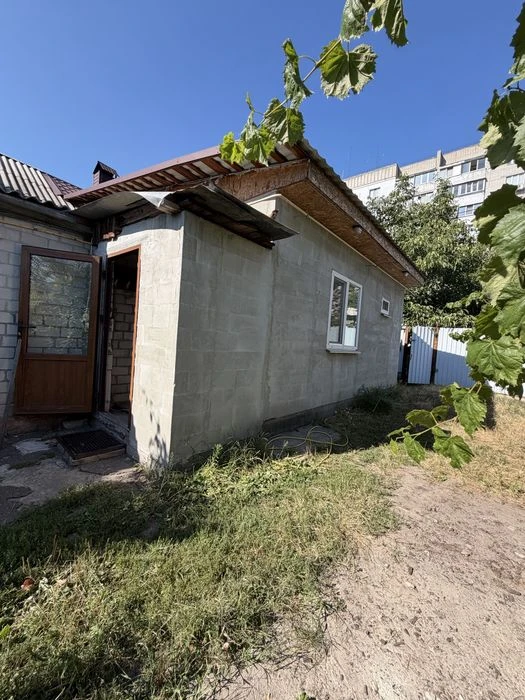 Продаж частини будинку.