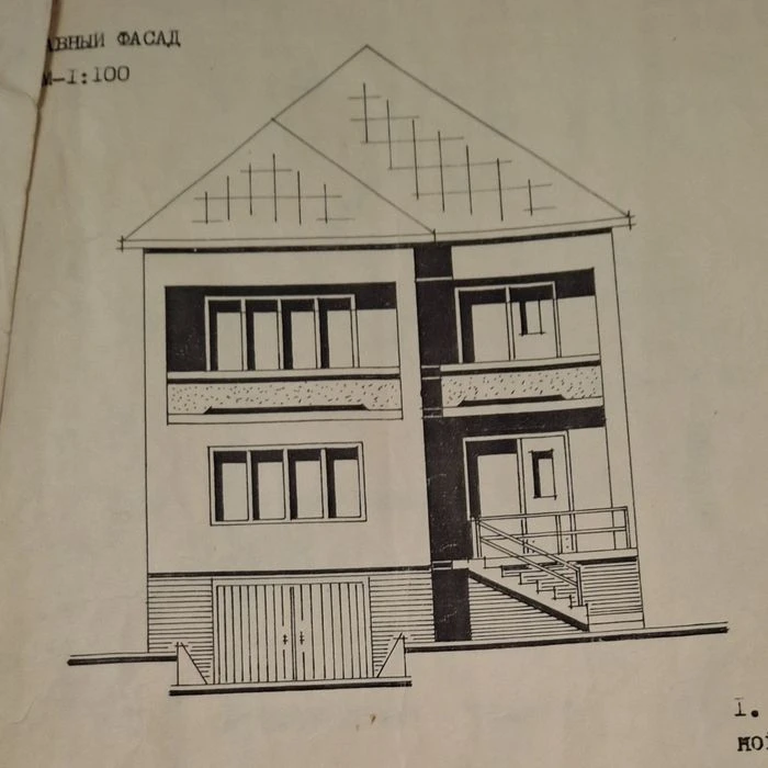 Продам будинок в хорошій локації (незавершене будівництво)