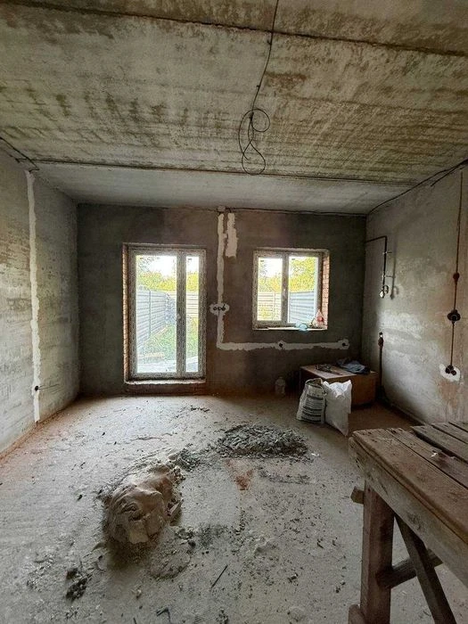 Продаж стильного двоповерхового таунхауса в центральній част