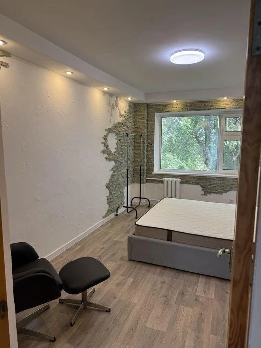 2-room apartment for sale, Iryny Bekeshkinoy St., Desnyansk