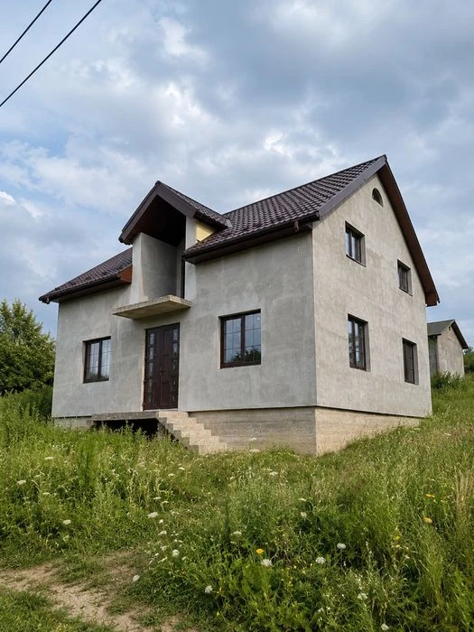 Продаж якісного будинку в р-ні Кемпінгу ділянка 8 сотих