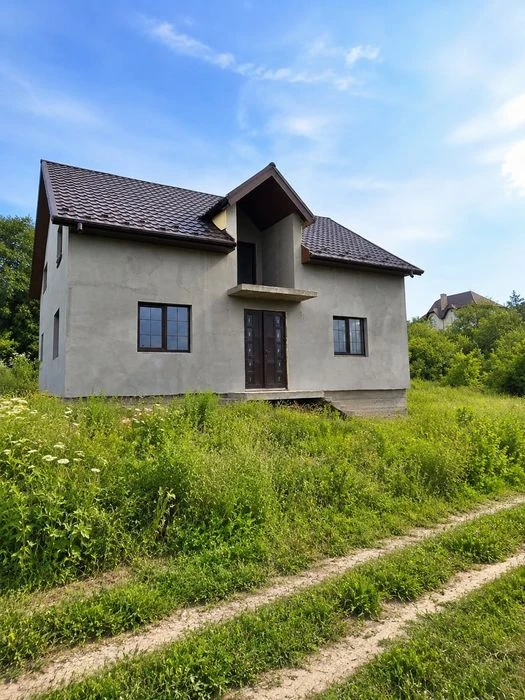 Продаж якісного будинку в р-ні Кемпінгу ділянка 8 сотих