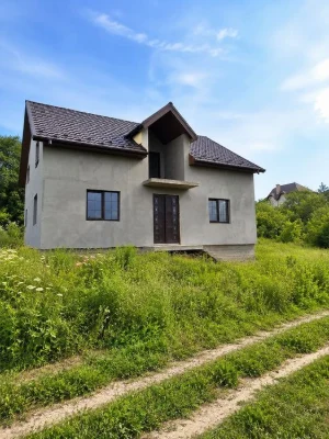 Продаж якісного будинку в р-ні Кемпінгу ділянка 8 сотих