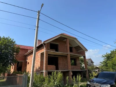 продаж будинку район вул. Хотинська 65% готовності