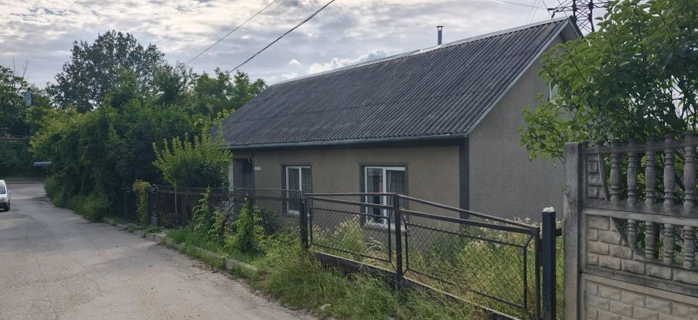 Продається будинок по вул Білоруська