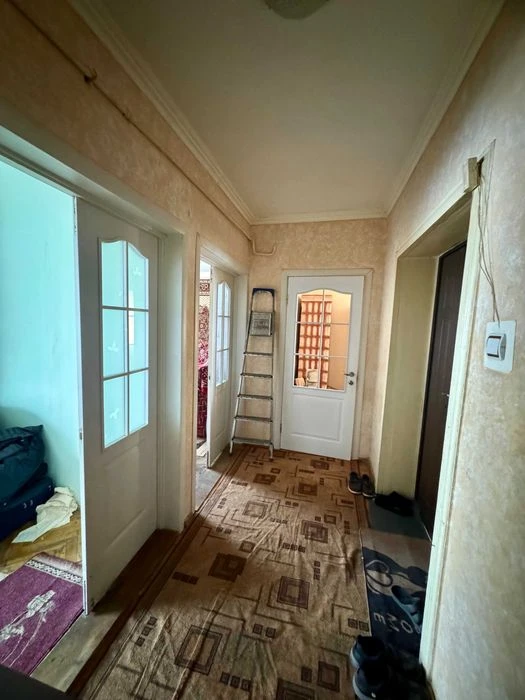 1\3 частина будинку 90.0 м кв. спільний двір. Заізд. район П