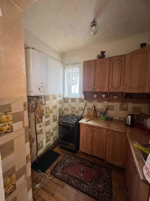 1\3 частина будинку 90.0 м кв. спільний двір. Заізд. район П