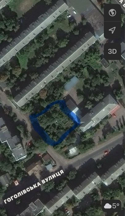 Земельна ділянка в місті