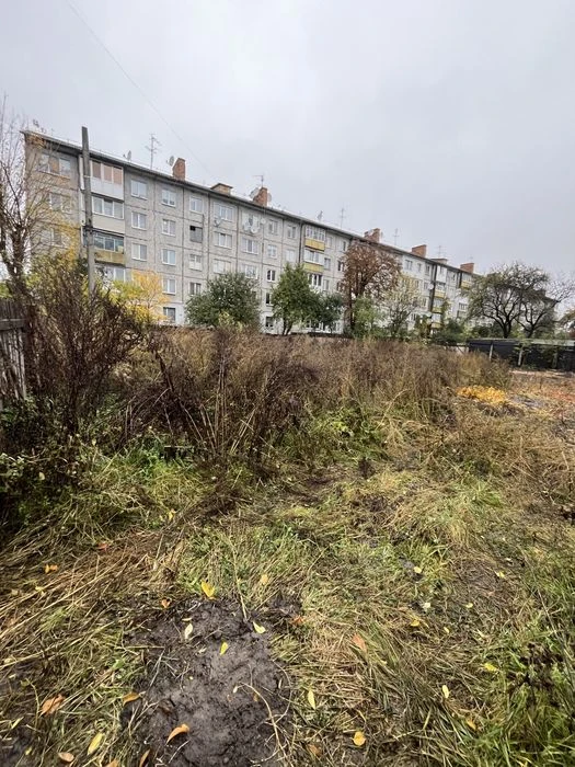 Земельна ділянка в місті