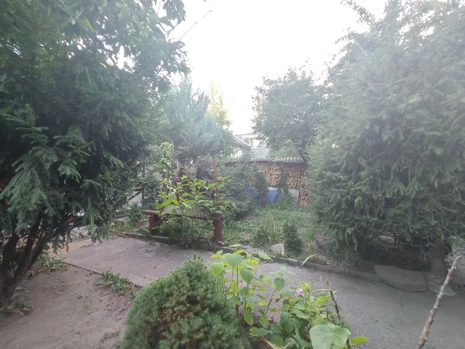 Продаж Центр Фасад,участок 10сот.Частина будинку + 10 соток
