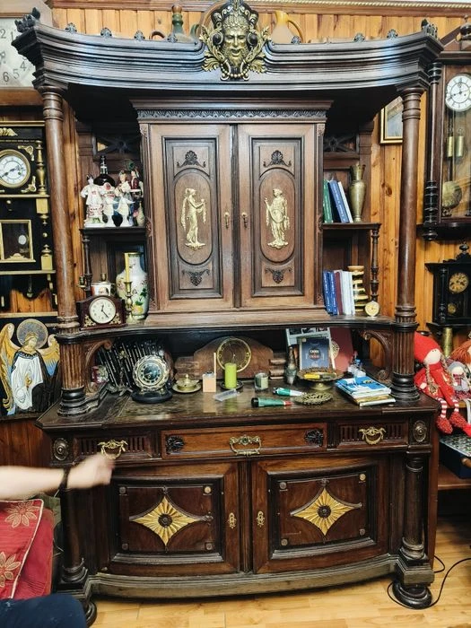 Продаж Центр Фасад,участок 10сот.Частина будинку + 10 соток