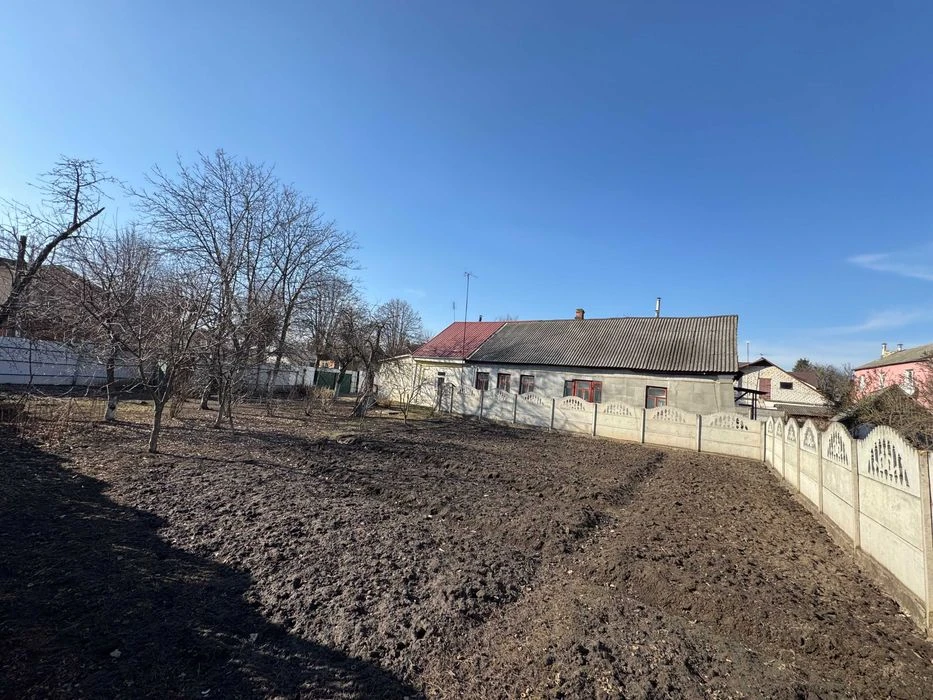 Ексклюзивна фасадна ділянка 15 соток у центрі Житомира