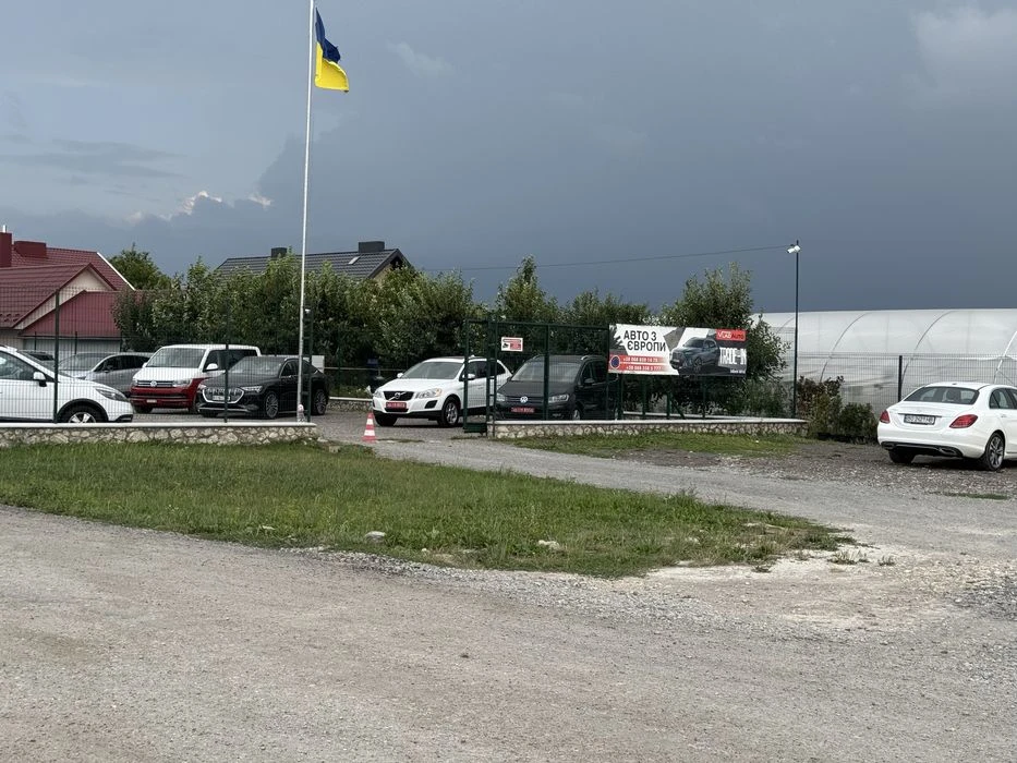 Продаж ділянки,  Ідеально підходить для комерційної діяльнос