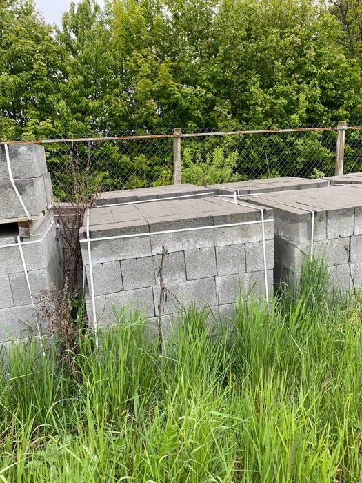 Продаж земельної ділянки 1,32 га в с. Довжанка – власне озер