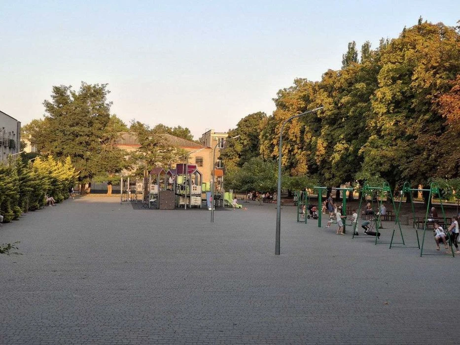 Продается уютная квартира в новом доме в ЖК Золотые Столбы.