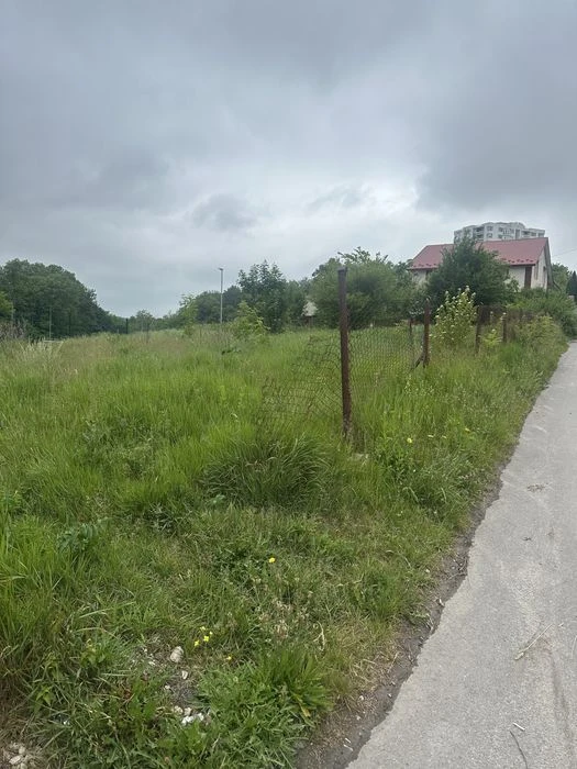 Продаж земельної ділянки під житлову забудову в Кутківцях