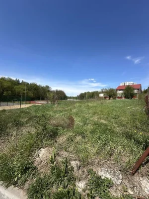 Продаж земельної ділянки під житлову забудову в Кутківцях
