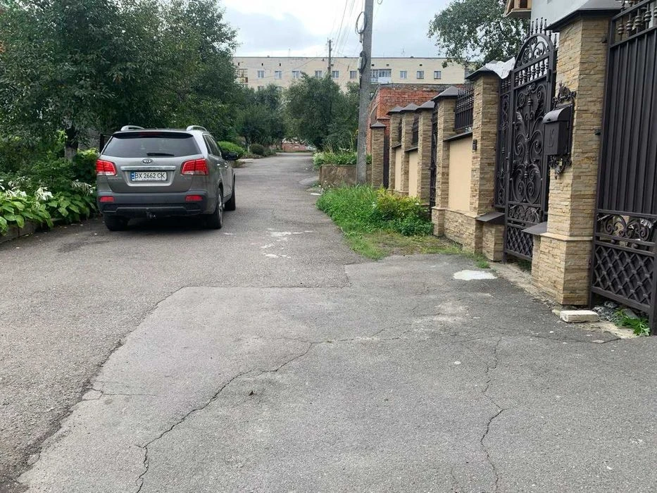 земельна ділянк р-н Філармонії