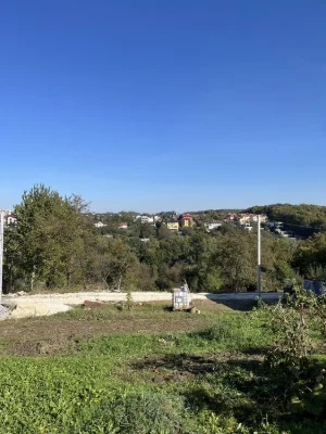 Продаж ділянки на вул. Рудакі