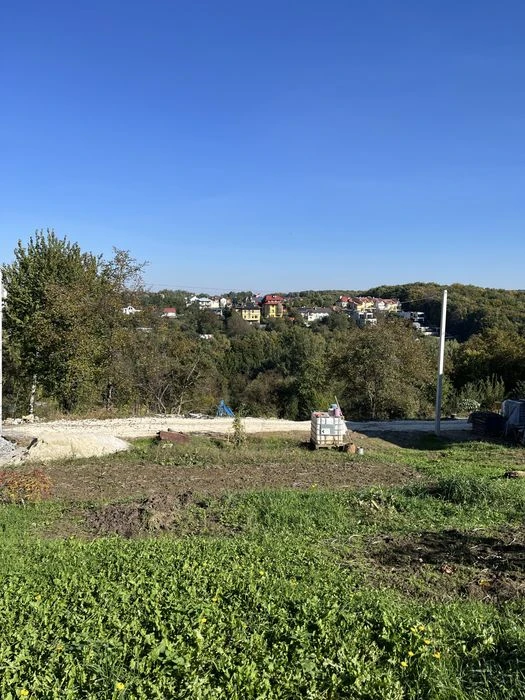 Продаж ділянки на вул. Рудакі
