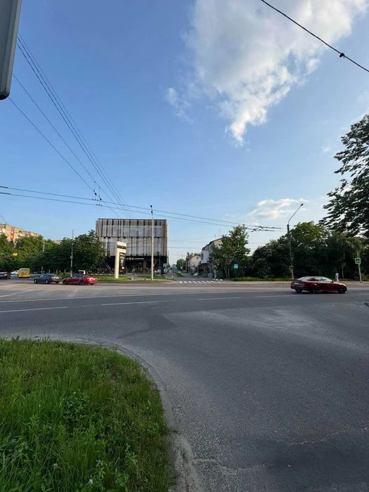Продаж земельної ділянки з будинком вул. Кульпарківська -вул