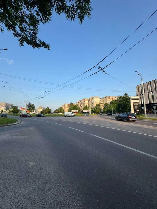 Продаж земельної ділянки з будинком вул. Кульпарківська -вул