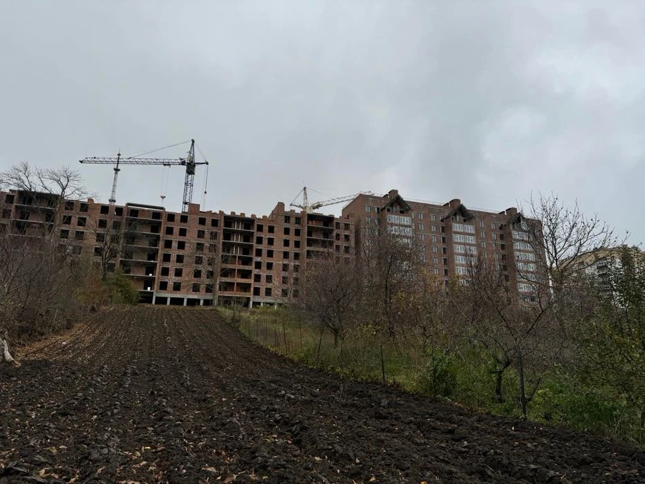 Земельна ділянка комерційного призначення