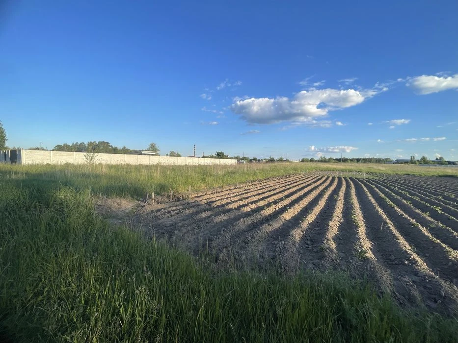 Продам ділянку 28 у СТ «Патріот .Епіцентр