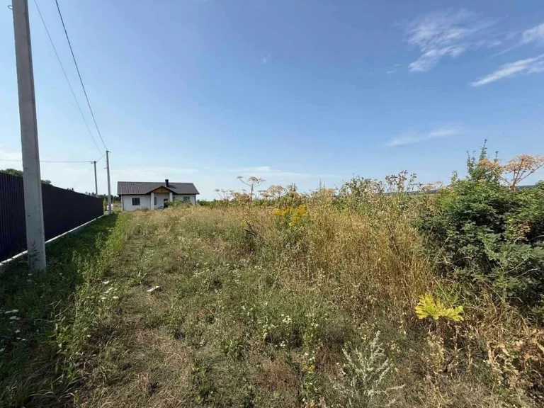 Продаж земельної ділянки 10 соток в Лісових Гринівцях (вул.