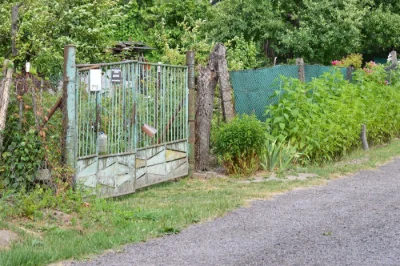 Продам участок 12 соток , Львів , Клепарів.