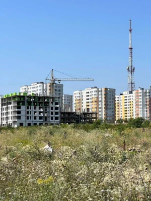 Земельна ділянка масив Отрадне.