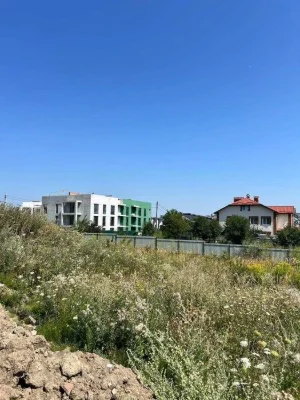 Земельна ділянка масив Отрадне.