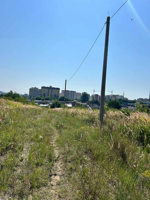 Земельна ділянка масив Отрадне.