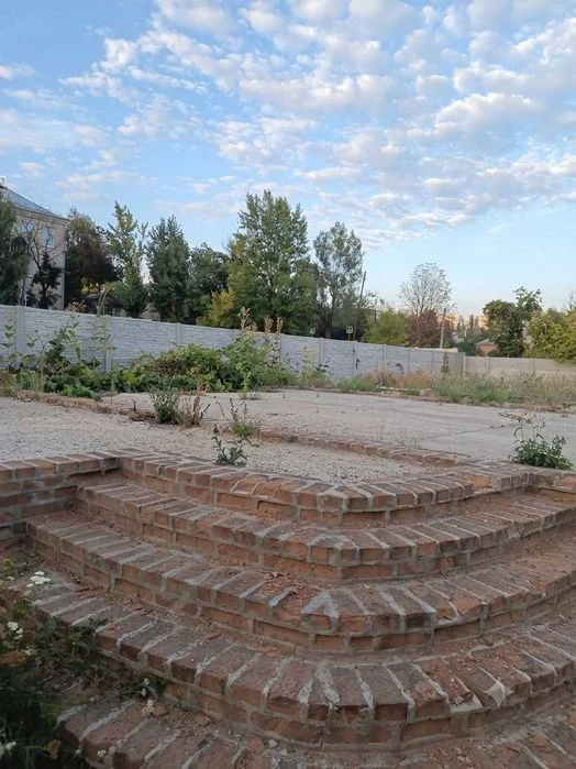 Харкові часток 10 сотів. з функція під забудову вул. Єдності