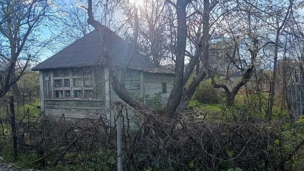 Продам земельный участок 6 сот. в с/т “Салтовские сады”, Тра