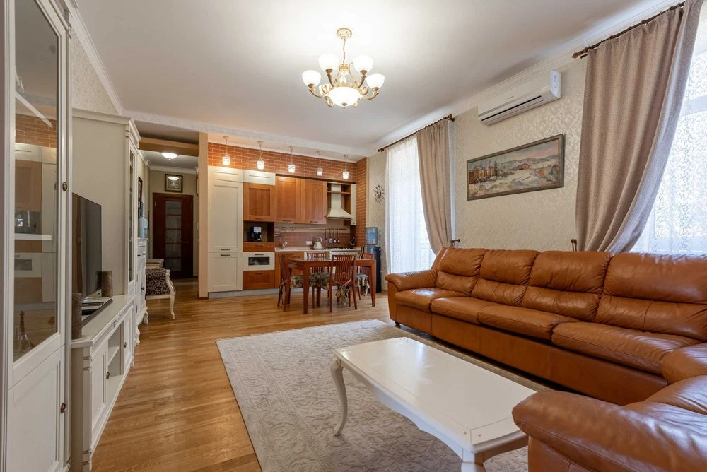 Продаж 3-кімнатної квартири Тарасівська 4А, центр Києва, вис