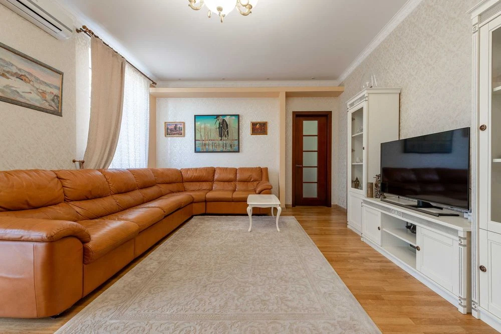 Продаж 3-кімнатної квартири Тарасівська 4А, центр Києва, вис