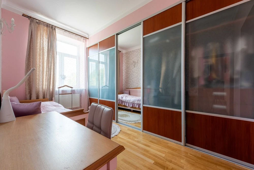 Продаж 3-кімнатної квартири Тарасівська 4А, центр Києва, вис