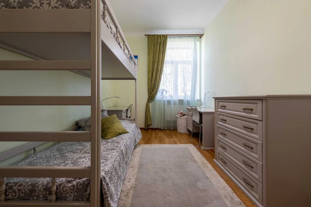Продаж 3-кімнатної квартири Тарасівська 4А, центр Києва, вис