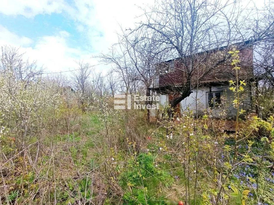 Продам рівну земельну ділянку площею 12 соток на пр. Науки,