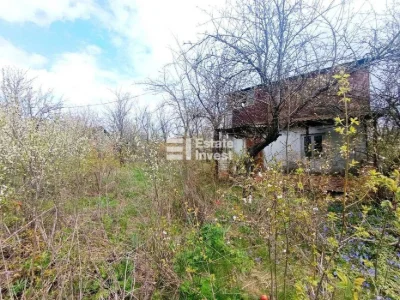 Продам рівну земельну ділянку площею 12 соток на пр. Науки,