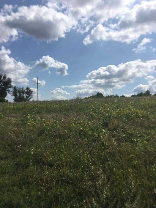 Продам чудову ділянку під забудову в  м. Рівне.