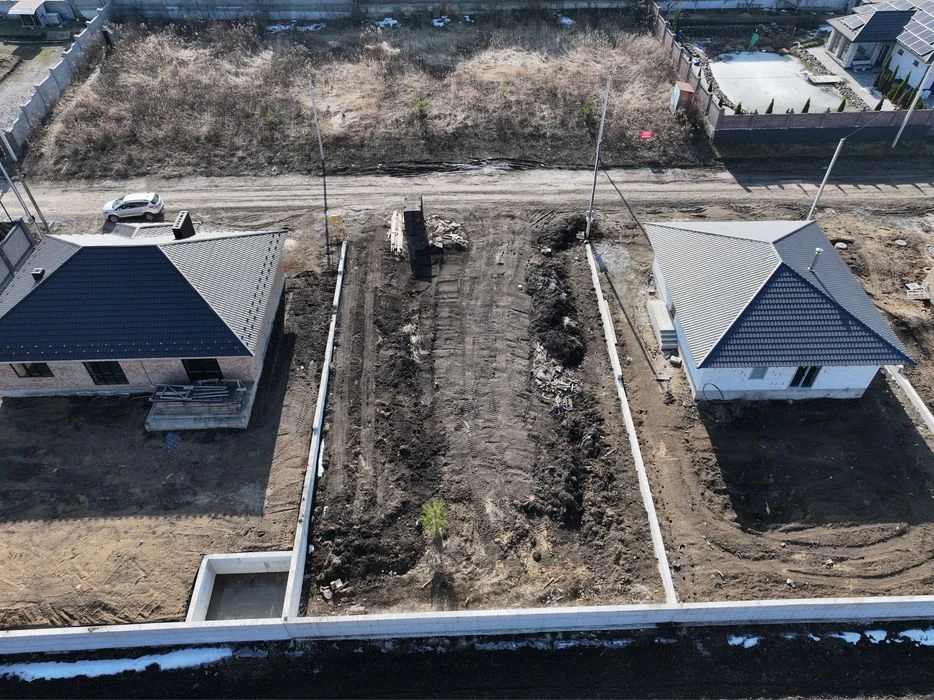 Продам ділянку 5 соток Р-н Райський сад