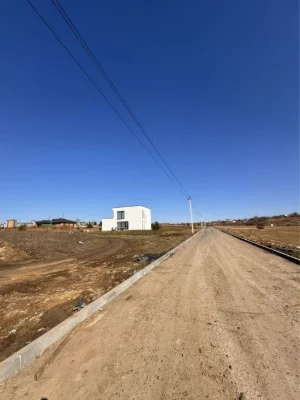 Продаж ділянок на Щасливому з комунікаціями !