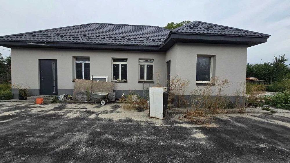 Продам ексклюзивну фасадну ділянку із виходом на Кільцеву до