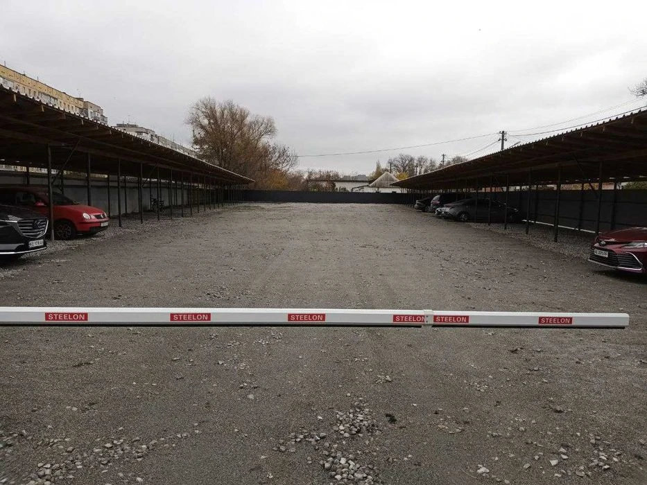 Продам автостоянку Комунар, участок 20 соток под застройку