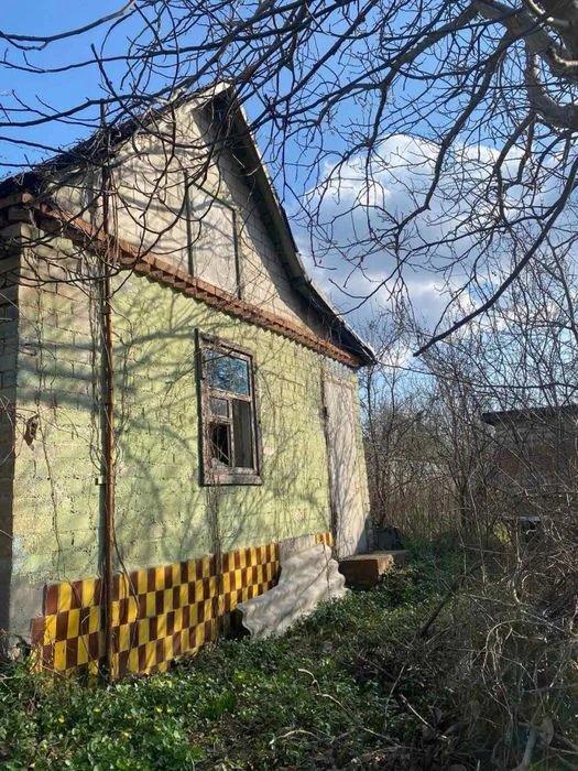 Ділянка на Мирному в гарному місці