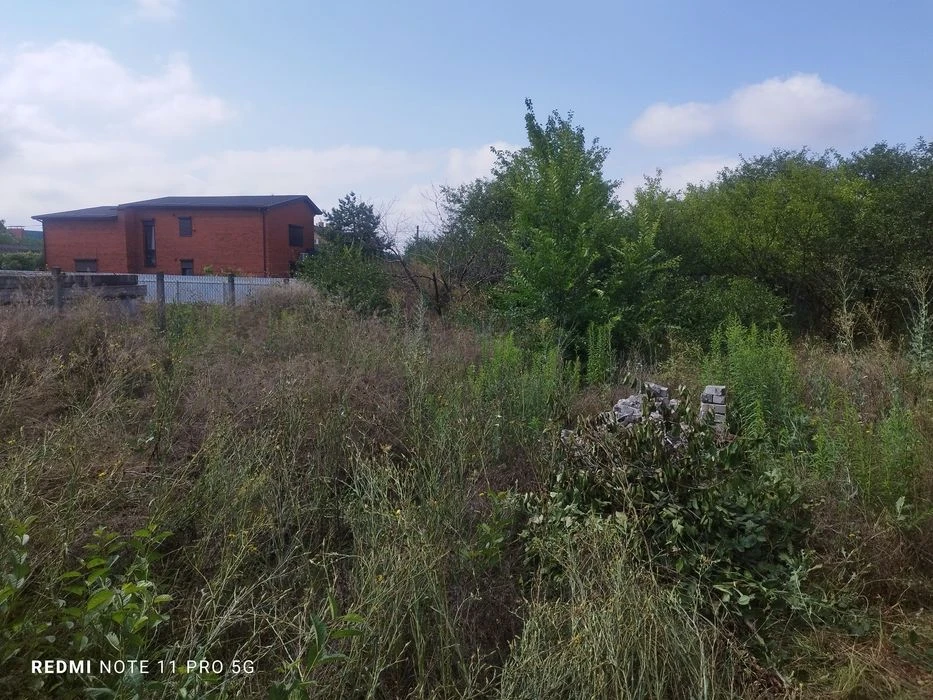 Продам ділянку в АНД районі по вул Гіляровського.