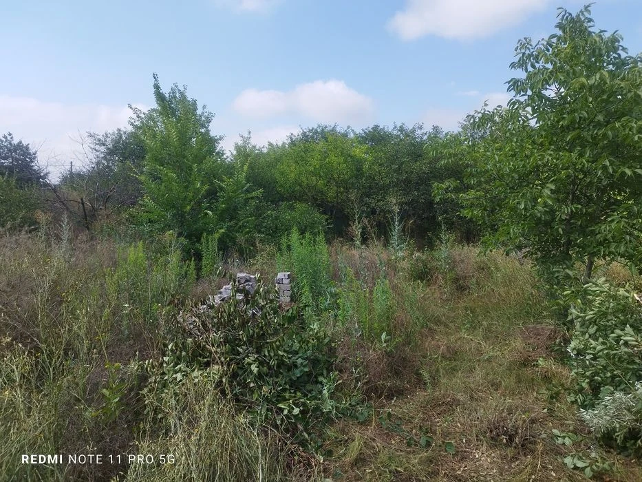 Продам ділянку в АНД районі по вул Гіляровського.